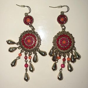 Super funky gold dangly earrings!